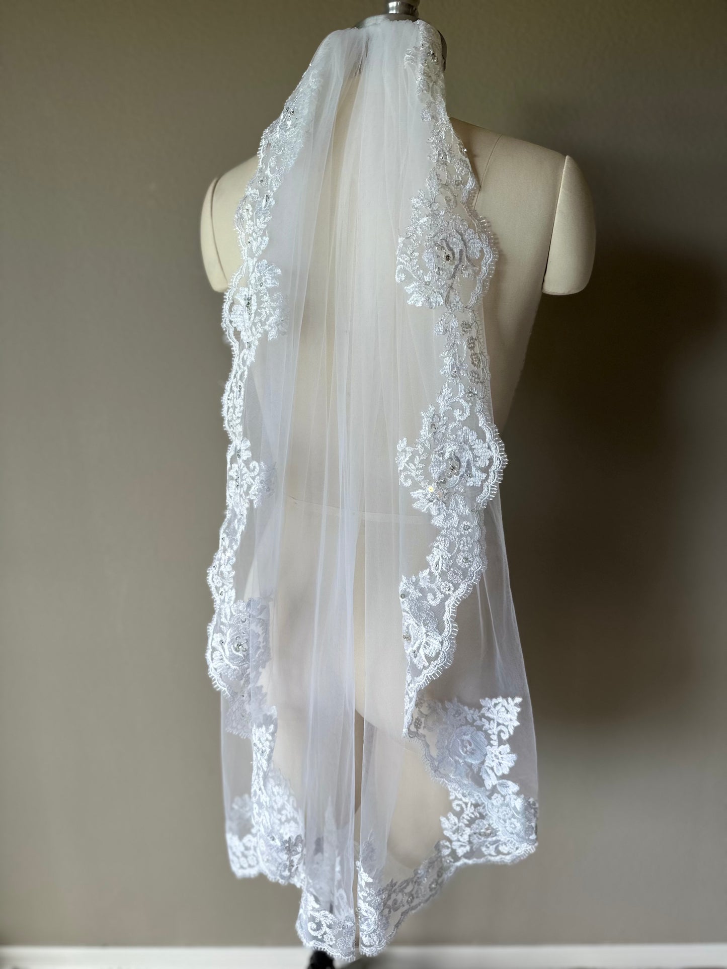 Mantilla Lace Veil