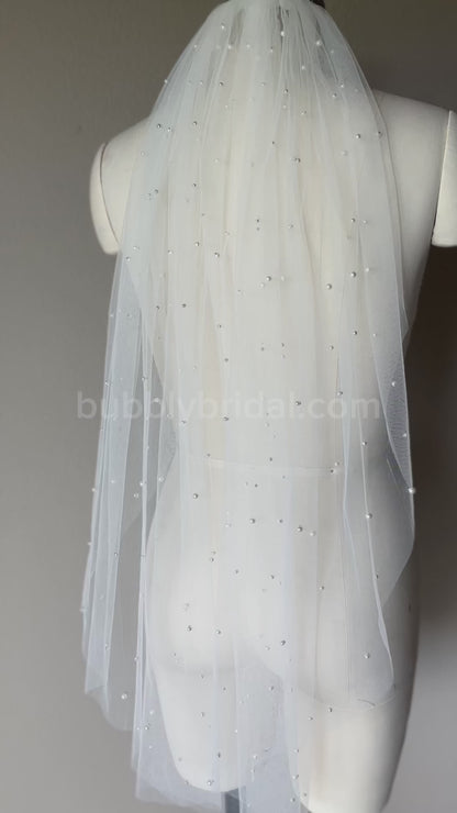 Pearl Scattered Veil